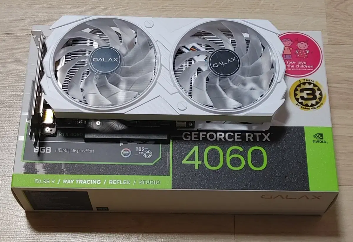 GALAX 지포스 RTX 4060 EX White OC 8GB 판매합니다